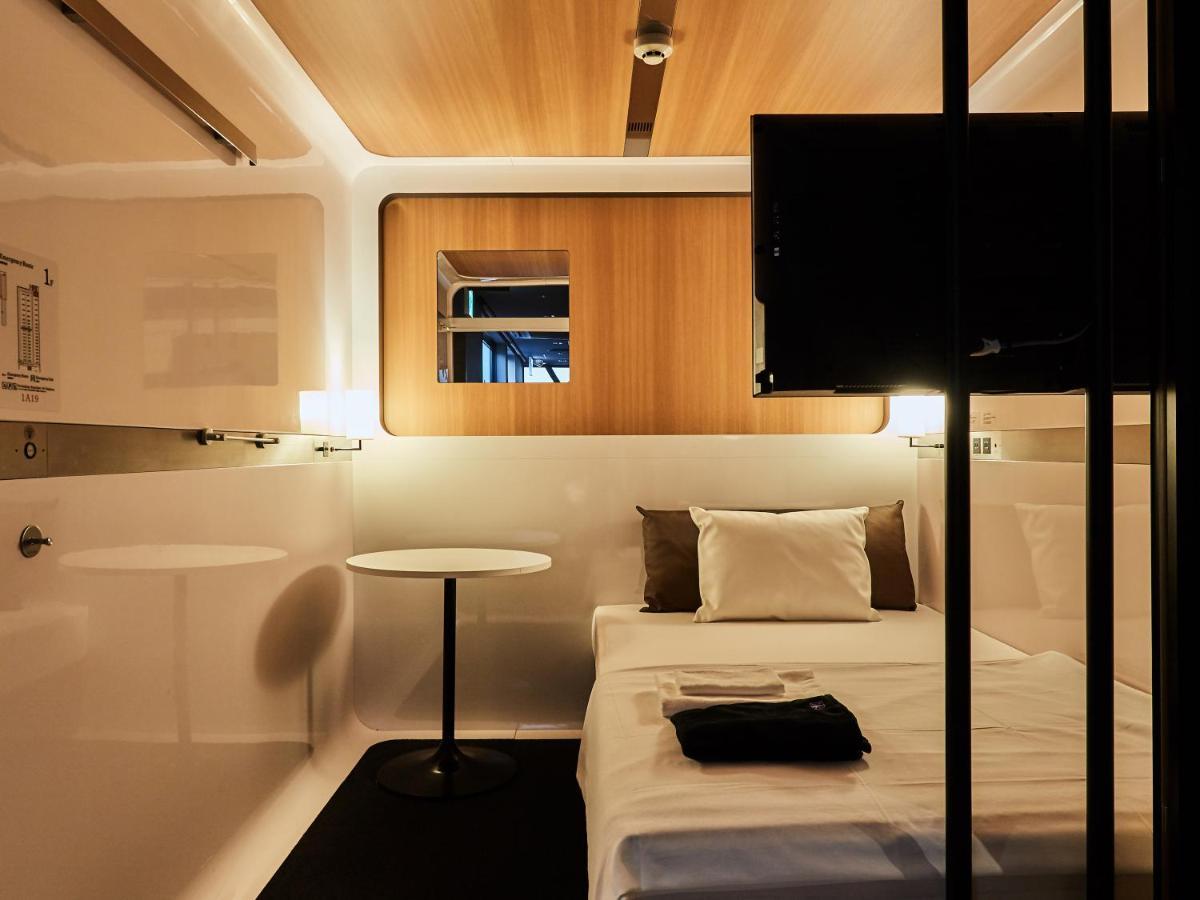 First Cabin Nishi Umeda Osaca Exterior foto